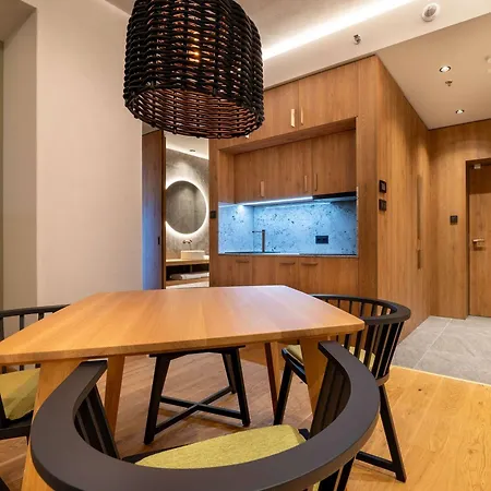 ホテル Swissotel Damian Jasna 5*