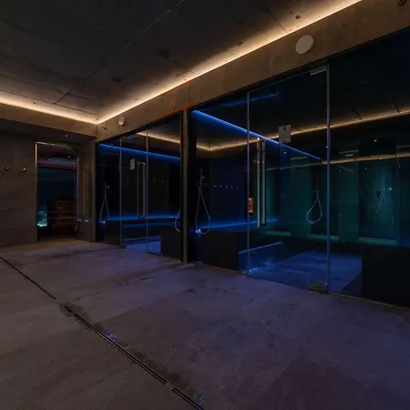 ホテル Swissotel Damian Jasna 5*