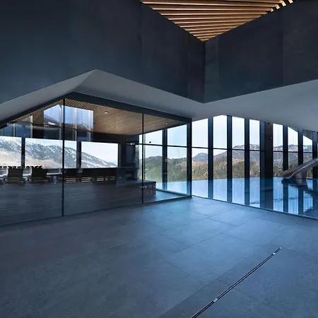 ホテル Swissotel Damian Jasna 5*