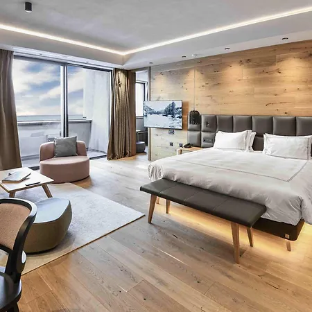Swissotel Damian Jasna מלון