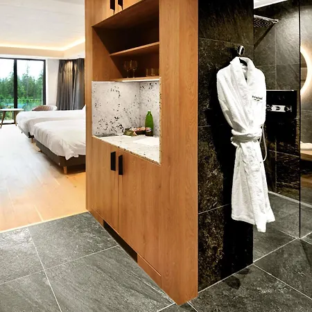 Swissotel Damian Jasna מלון