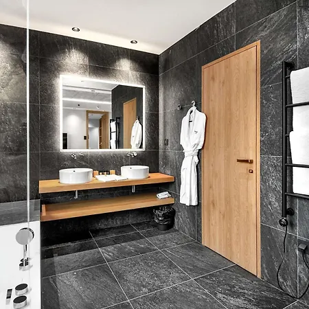 Swissotel Damian Jasna