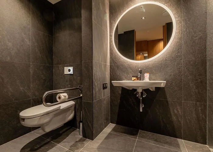 Swissotel Damian Jasna Ξενοδοχείο