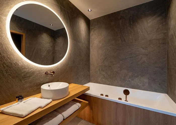 Swissotel Damian Jasna 5*